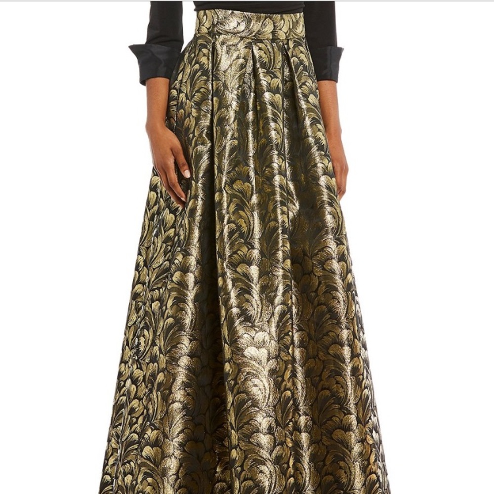 Jessica Howard Metallic Gown Skirt